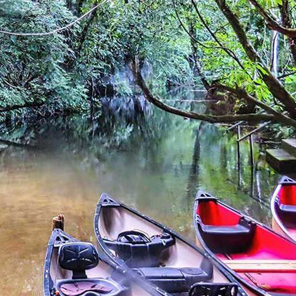 Barton Creek Cave canoe tour in Belize